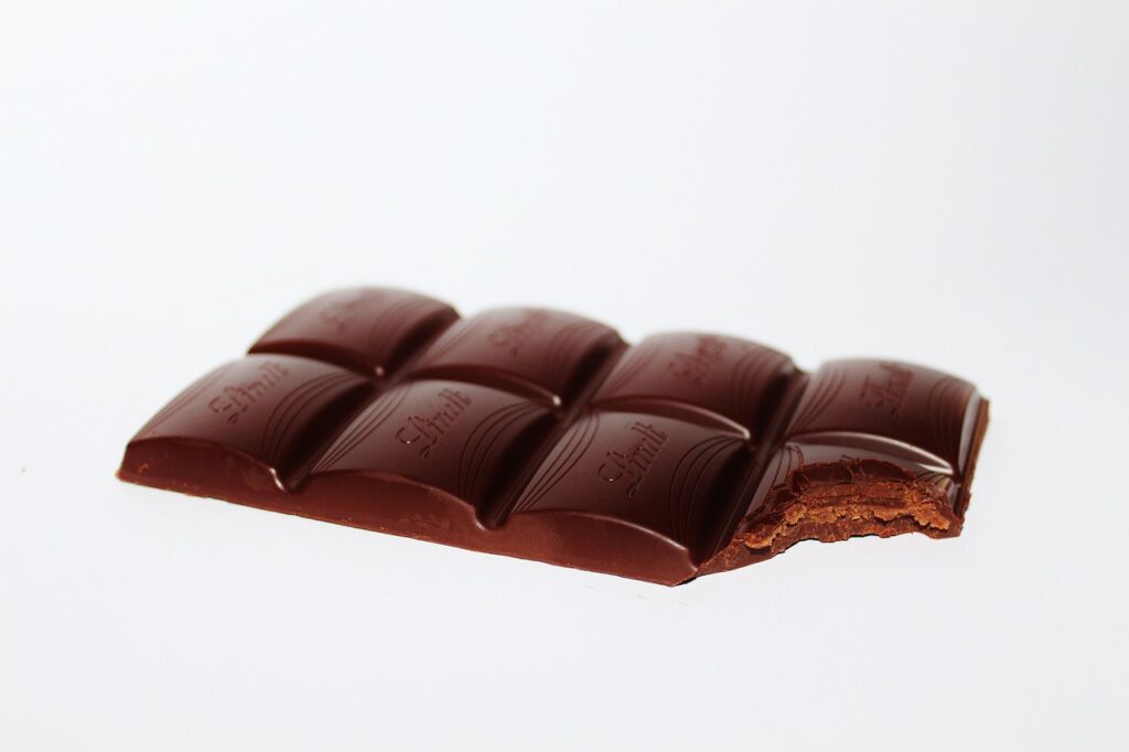 Late-night browsing often leads to little more than a rabbit hole of distraction, but every so often it uncovers something that feels genuinely new. Karlfraaa is one of those finds, a chocolatier whose craft pushes chocolate beyond its familiar sweetness into a form of edible storytelling. Their website reads less like a shopfront and more like an atelier of curiosities.